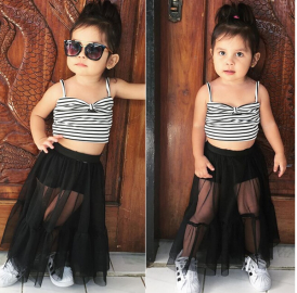  Short Saia de tule e top listrado